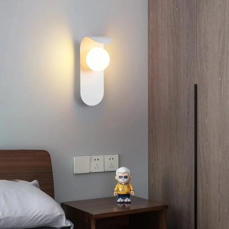 Minimalist LED Wall Light